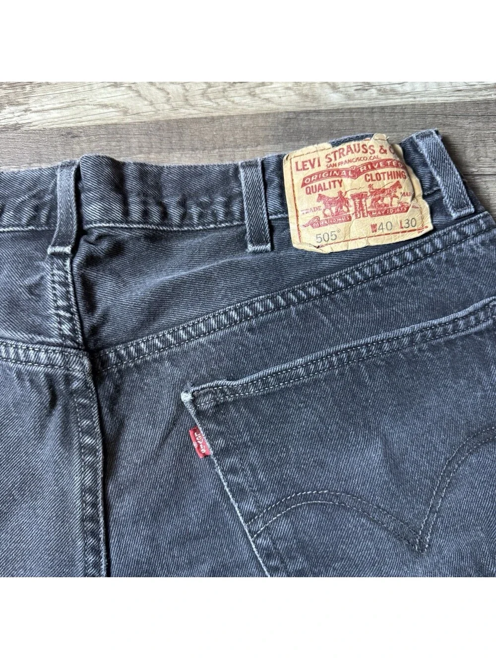 Levi’s 505 Regular Fit Black Jeans Men’s 40x30 Straight Leg Distressed